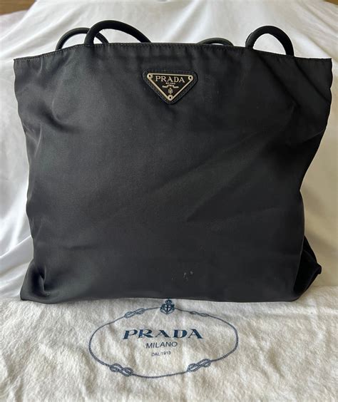 tote nylon prada hombre|prada nylon tote vintage.